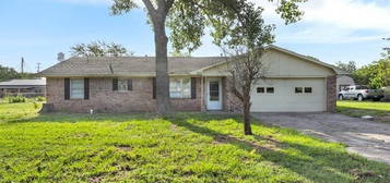 203 Thomas St, Tom Bean, TX 75090