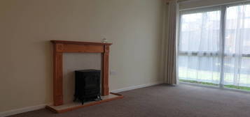 2 bed flat to rent