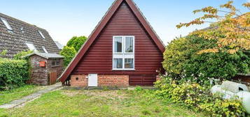 Detached bungalow to rent in Nightingale, Fen Bank, Isleham Marina CB7