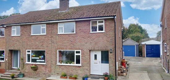 3 bedroom semi-detached house for sale