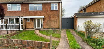 3 bedroom semi-detached house to rent