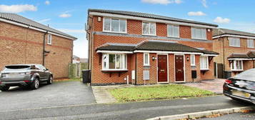 3 bedroom semi-detached house for sale