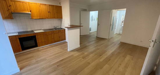 Appartement  à vendre, 3 pièces, 2 chambres, 49 m²