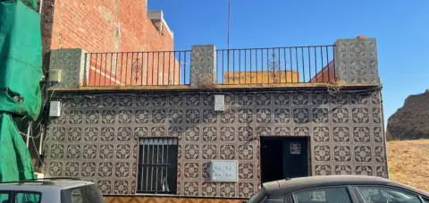 Casa pareada en Barrio Casas de Buenavista