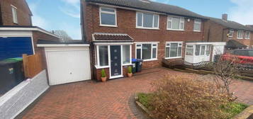 3 bedroom semi-detached house to rent