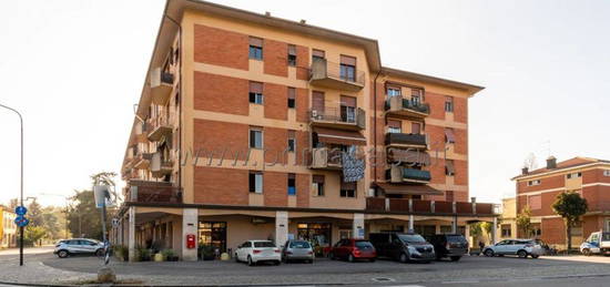 Appartamento su due piani in vendita in viale Vittorio Saltini, 30