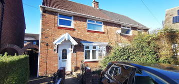 3 bed semi-detached house to rent