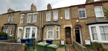 6 bedroom terraced house