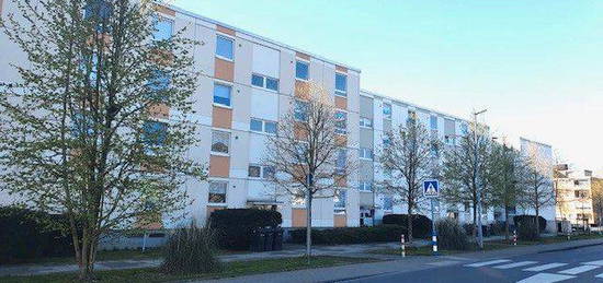 2-Zimmer-Wohnung mit modernem Bad und Balkon in Monheim