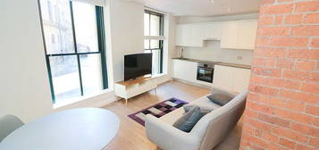 Studio to rent in Albion House, Vicar Lane, Bradford BD1