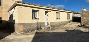 Casa rural en venta en calle Solano, 3