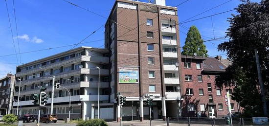 Gepflegte 2,5-Zimmer-Wohnung mit Balkon in zentraler Lage zu vermieten