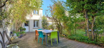 Maison familiale atypique 8 pièces avec duplex en fond de jardin - Pantin - 195m²