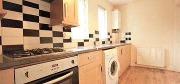 3 bedroom flat to rent