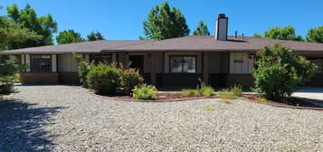 23840 Pebble Beach Ln, Tehachapi, CA 93561