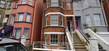 2 bed flat to rent