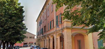 Trilocale all'asta in piazza dei Martiri per la Libertà, 1