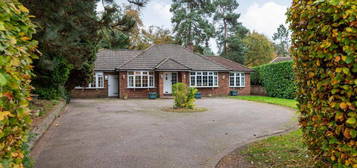 4 bedroom detached bungalow for sale