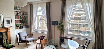 Flat to rent in Grosvenor Avenue, Islington N5