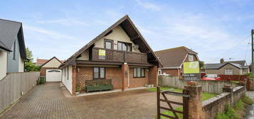 4 bedroom detached house to rent