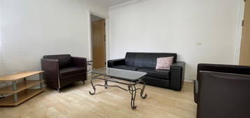 Flat to rent in The Walk, Roath, Cardiff CF24