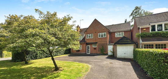 3 bed detached house for sale