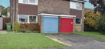 3 bedroom semi-detached house to rent