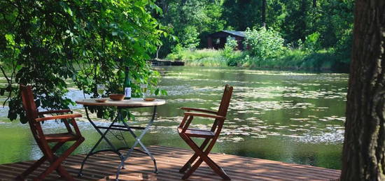 LEHNITZSEE-IMMOBILIEN: Ferienhaus direkt am Wasser