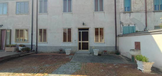 Villa unifamiliare, buono stato, 309 m², Belforte, Gazzuolo