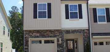 1150 Amber Shadow Dr, Durham, NC 27703