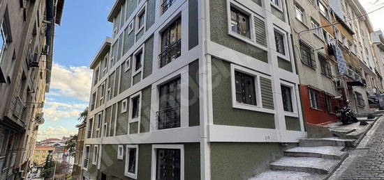 KAPTANPAŞA'da SIFIR 1+1 DAİRE