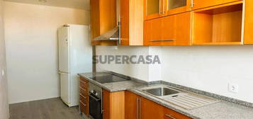 Apartamento T3 Renovado em Amada