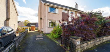 3 bed semi-detached house for sale