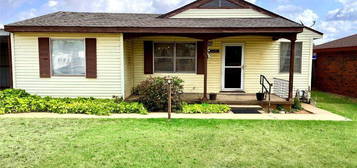 506 N  Wolfley St, Elk City, OK 73644