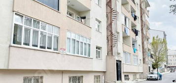 DOĞU GAYRİMENKUL'DEN ARA KAT 3+1 DAİRE