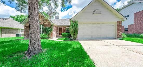 3005 London Ct, Pearland, TX 77581
