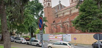 Quadrilocale in vendita in piazza Guala Bicheri, 6