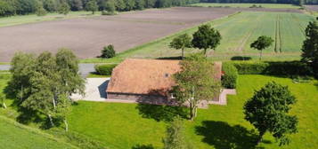 Kernsanierter Resthof mit Nebenflächen, Landzukauf möglich