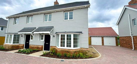 3 bedroom semi-detached house for sale