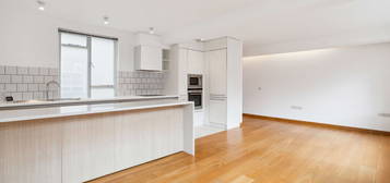 2 bed flat to rent