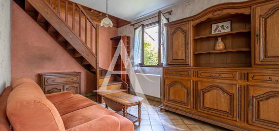 Maison  à vendre, 3 pièces, 2 chambres, 100 m²