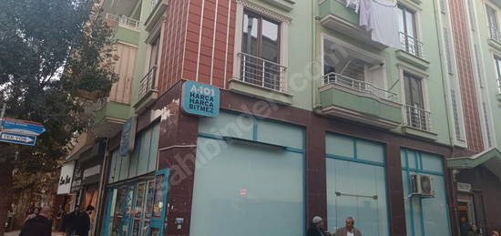 Merkezi konumda 3+1 yeni bina kiralık daire