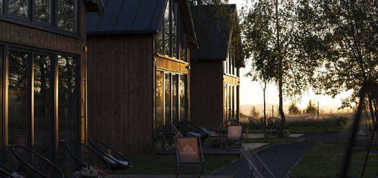 Biznes na Pogórzu Izerskim, Grudza Barn House