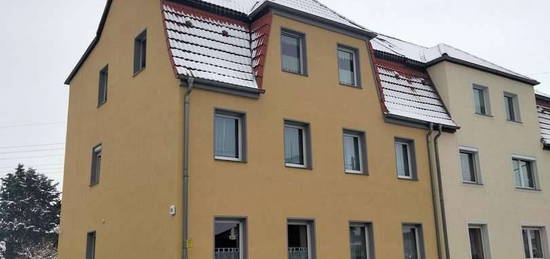 TOP NEU Maisonette-Wohnung mit Balkon, Garten und Carport