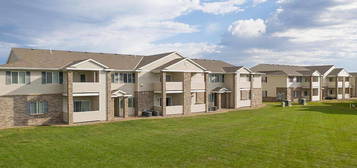 Grandview Apartments, 1319 E 45th St, Kearney, NE 68847