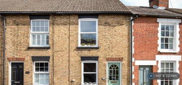 2 bedroom terraced house