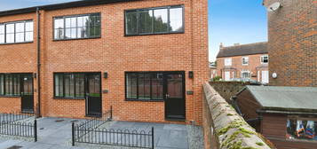 1 bed semi-detached house for sale