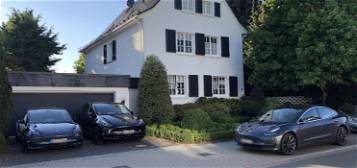 Familientraum: Stilvolles Anwesen in begehrter Lage von Bad Lippspringe