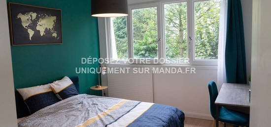 Location appartement 5 pièces 10 m²