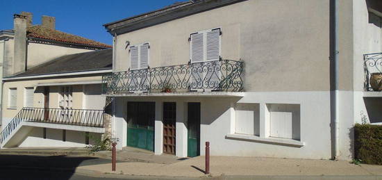 MAISON individuelle centre bourg